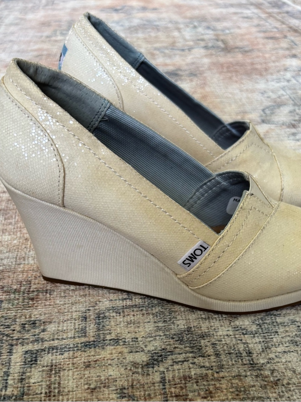 TOMS Women's Cream Glitter Peep-Toe Wedge Shoes - Picture 5 of 16
